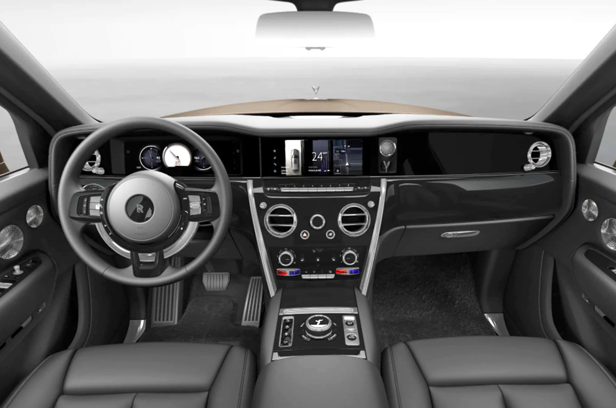 Rolls Royce Cullinan interior dashboard in black